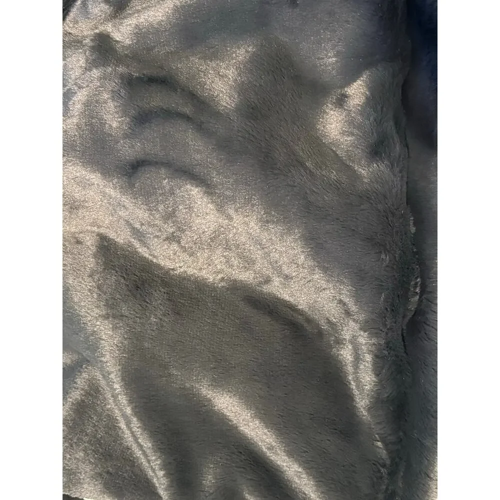 FRYE Faux Fur Throw Blanket 50 x 70